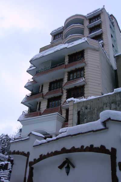 Haus von Aussen im Winter